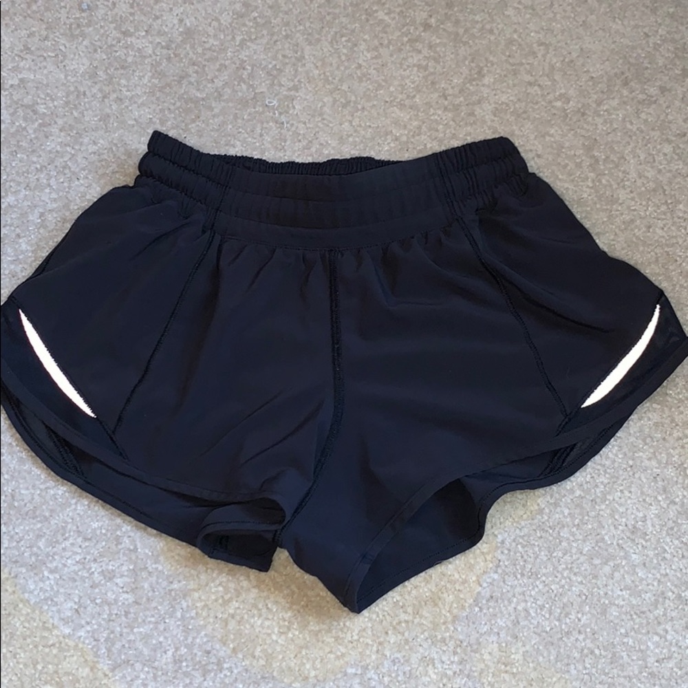 lululemon hotty hot shorts
